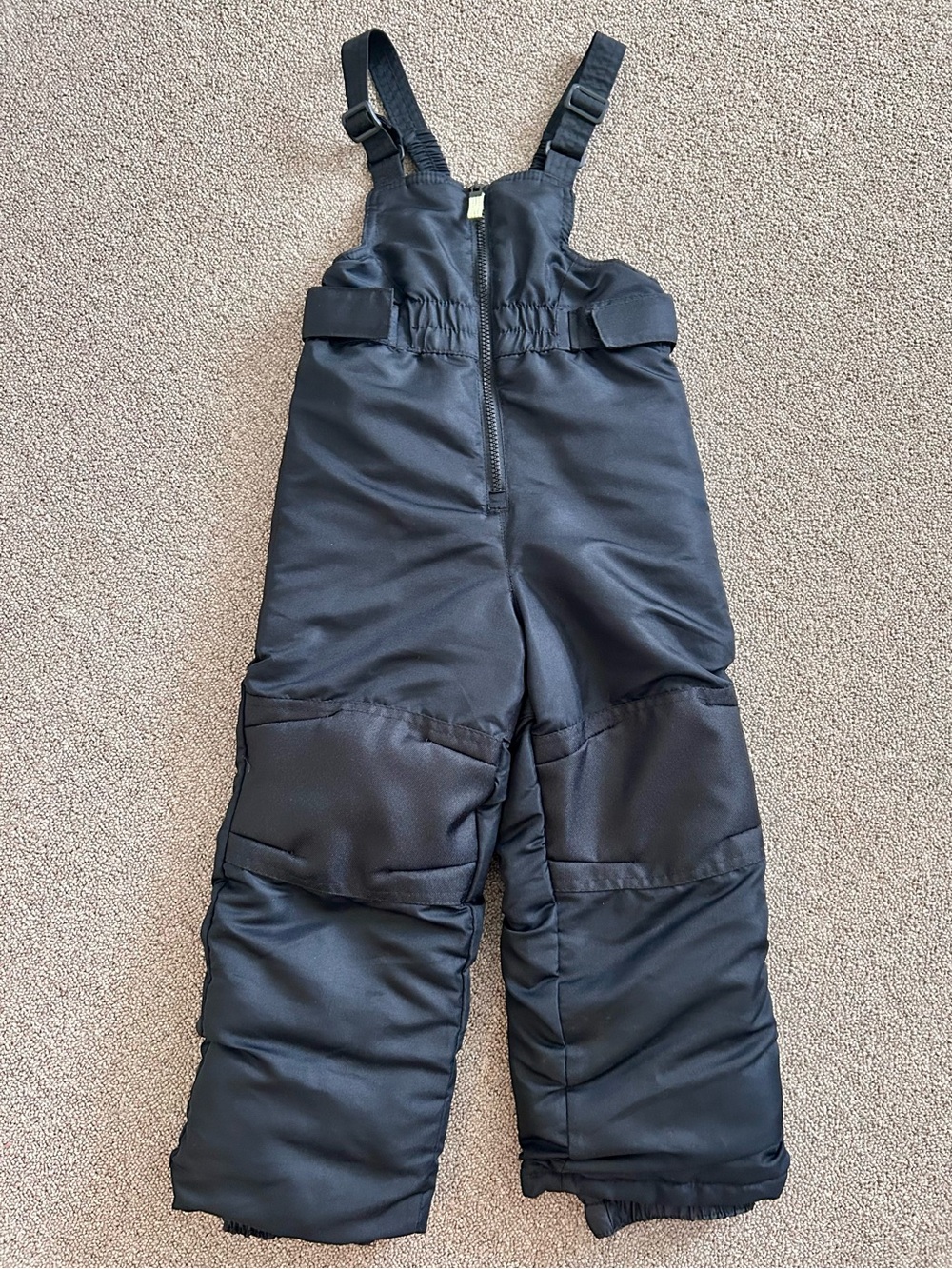 Black Cherokee size 4T ski bib